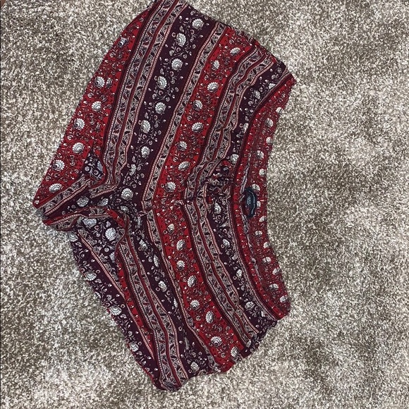 Floral Flowy Shorts - Picture 1 of 4